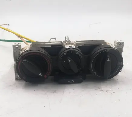 Audi A3 S3 8L Climate control unit 8L0819045A 654885K35 901510980000
