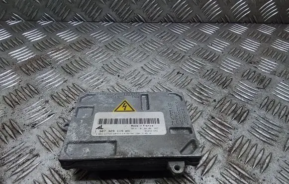 Audi A4 S4 B7 8E 8H Headlight ballast module Xenon 1307329115 1035500015