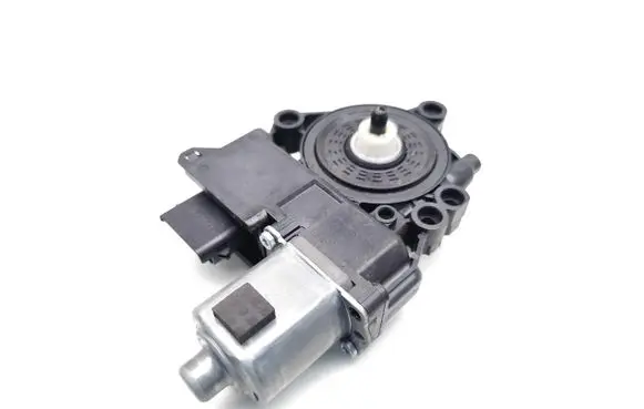 Hyundai Kona II Front door window regulator motor 82450-BE110 013082303E