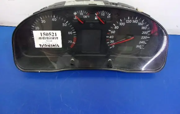 Volkswagen PASSAT B5 Speedometer (instrument cluster)