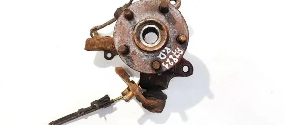 Toyota Avensis T250 Front wheel hub