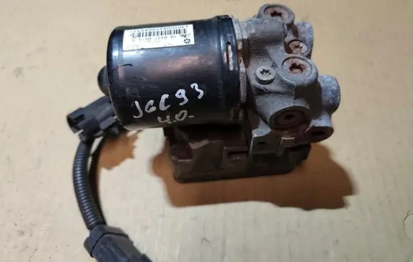 Jeep Grand Cherokee ABS Pump 52009104
