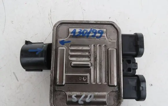 Volvo V60 Fan control module 