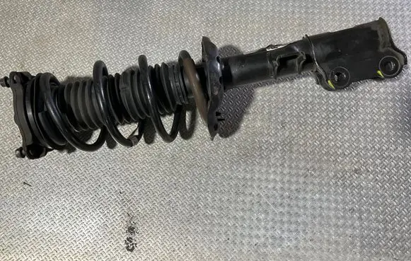 KIA Sportage Front shock absorber with coil spring 54660F1530 10C0522220