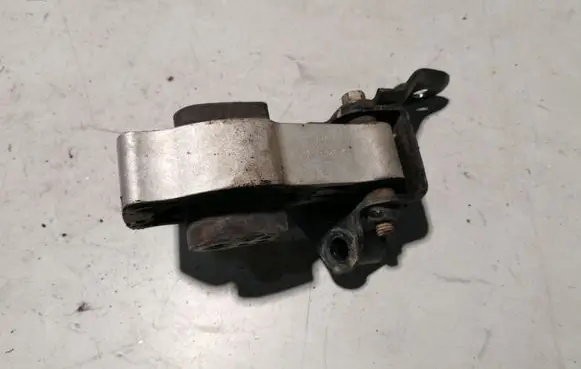 Ford Ecosport Engine mount bracket GN156P082DC