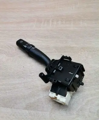 Toyota Avensis T250 Indicator stalk 8414005100