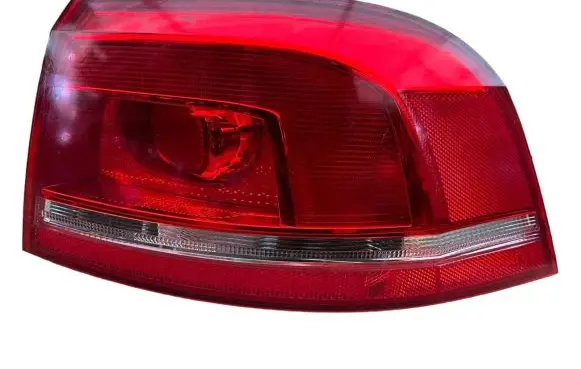 Volkswagen PASSAT B7 Rear/tail lights 3AF945096C