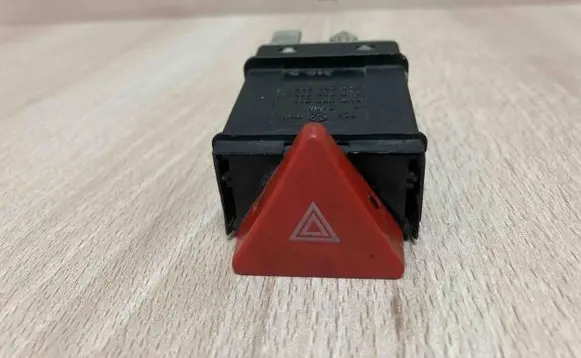 Volkswagen Transporter - Caravelle T4 Alarm switch 6N0953235 6N0953235A