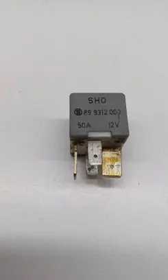 Audi A6 S6 C4 4A Other relay 8D0951253