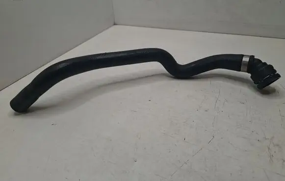 BMW 3 E90 E91 Engine coolant pipe/hose 9133172