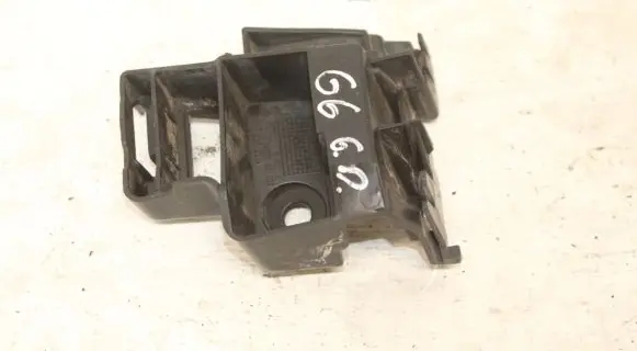 Volkswagen Golf VI Rear bumper mounting bracket 5K6807394A