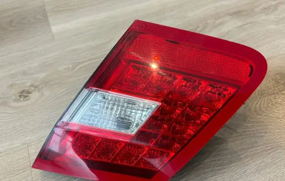 Mercedes-Benz E W212 Tailgate rear/tail lights A046317