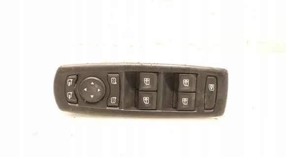 Renault Laguna III Electric window control switch 2357A