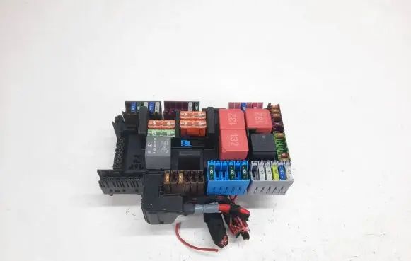 Mercedes-Benz GLC X253 C253 Fuse module A2059068501