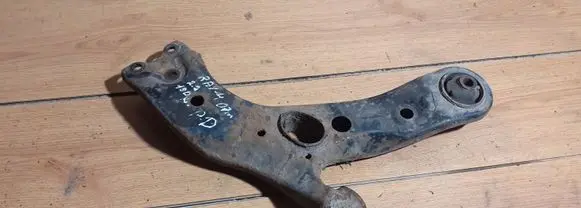 Toyota RAV 4 (XA30) Front lower control arm/wishbone