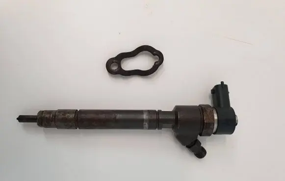 Volvo S80 Fuel injector 30750283 5587