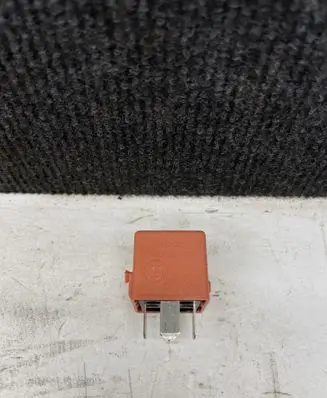 BMW 5 E60 E61 Other relay 12631742690