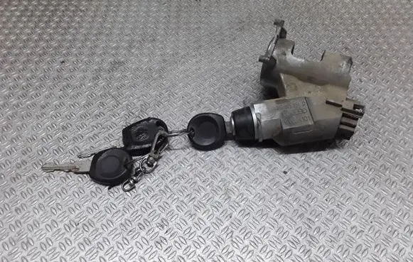 Volkswagen PASSAT B4 Ignition lock 357905851D