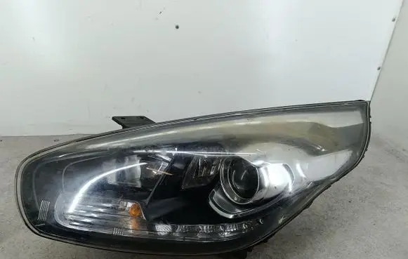 KIA Carens III Headlight/headlamp 