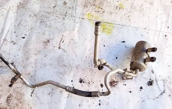 Ford Focus Air conditioning (A/C) air dryer 