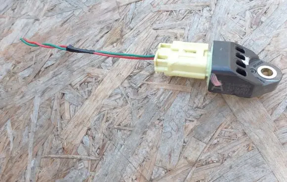 Subaru Legacy Airbag deployment crash/impact sensor 98237AJ000