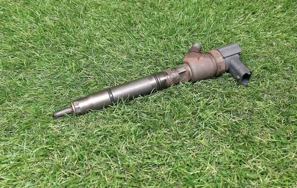 KIA Soul Fuel injector 338002A900