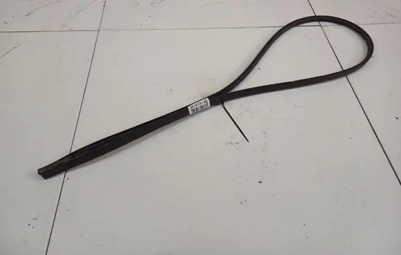 Rubber seal rear door