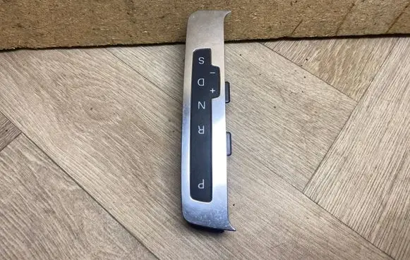 Audi Q7 4L Gear shift selector indicator 4L2713463A