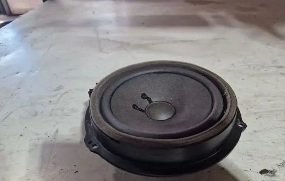 Ford Fiesta Front door speaker 8A6T18808AG
