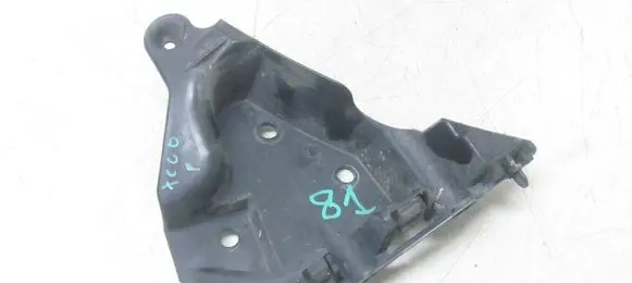 Front bumper mounting bracket