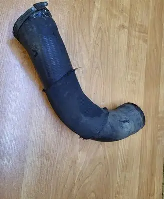 Volvo XC60 Intercooler hose/pipe