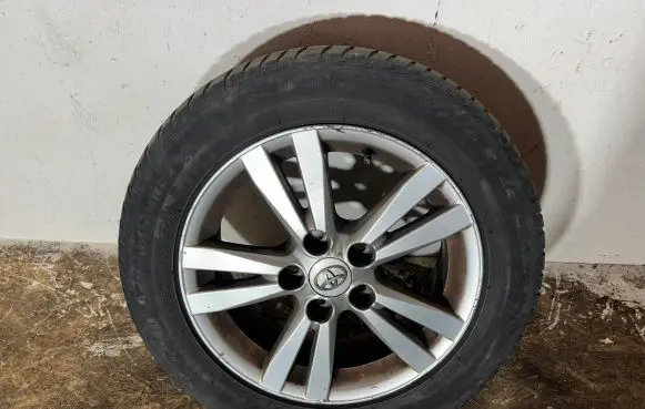 R16 alloy rim