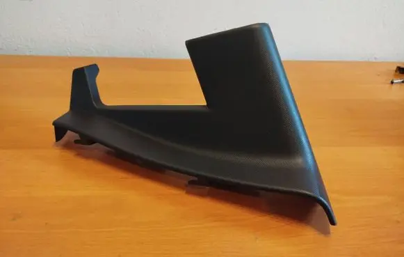 Renault Twingo III Rear sill trim cover 883901144R