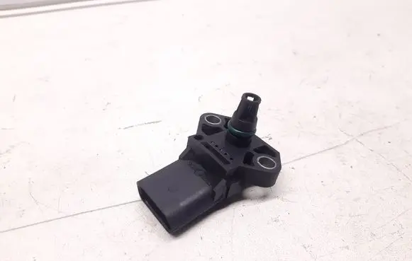 Audi A3 S3 8P Air pressure sensor 038906051C 0281002401