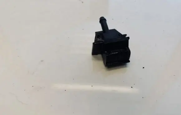 Ford C-MAX I Windshield washer spray nozzle 7m5116e644a 7m51-16e644-a