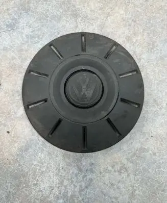 Volkswagen Transporter - Caravelle T6 R16 wheel hub/cap/trim 7E0601151B