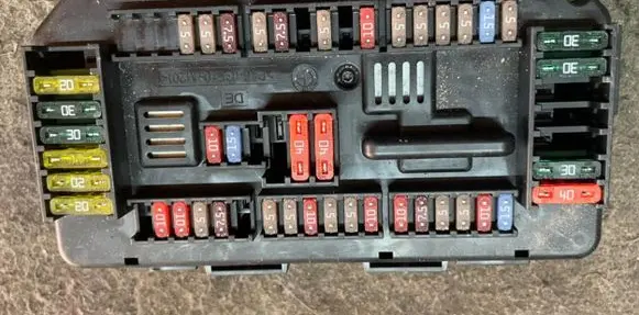 BMW 1 F20 F21 Fuse module 9224879