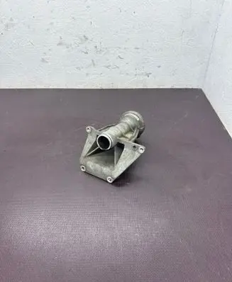 BMW 5 G30 G31 G38 Driveshaft support bearing bracket 8639382 8639383