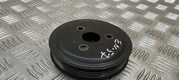 Opel Zafira C Water pump pulley 90531737