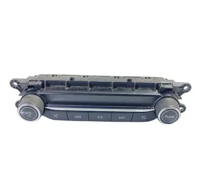 Ford Escape IV Radio/CD/DVD/GPS head unit LJ6T18K811CA
