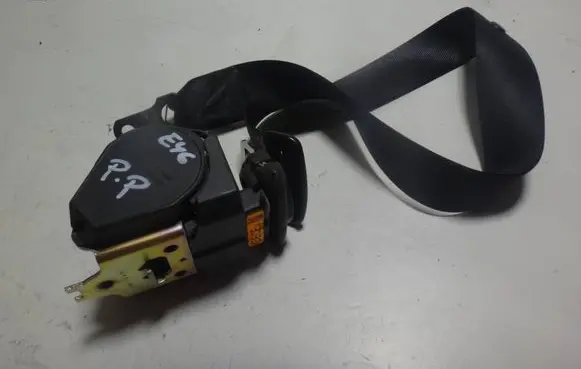 BMW 3 E46 Front seatbelt 8207956