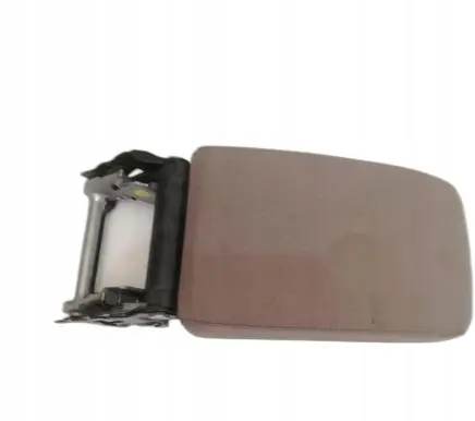 Volkswagen Golf VI Armrest 