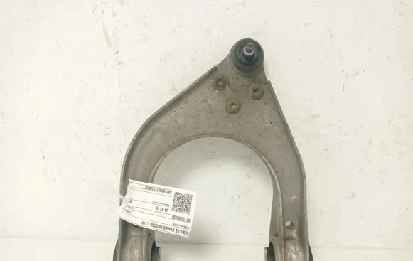 Mercedes-Benz CLS C219 Front lower control arm/wishbone A2113300338