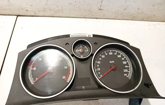 Speedometer (instrument cluster)