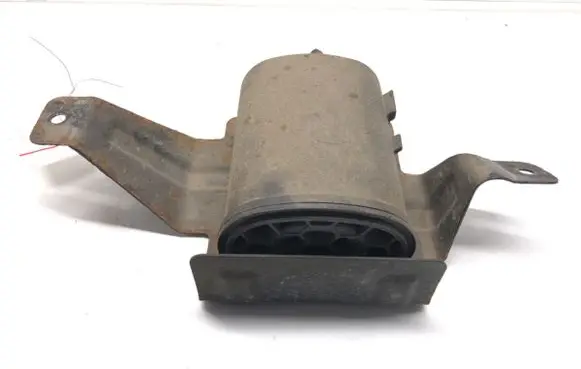 Suzuki Grand Vitara II Active carbon filter fuel vapour canister 