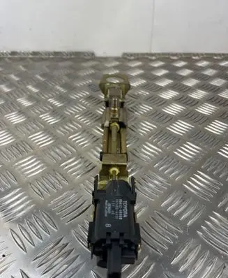 Lexus LS 430 Seat belt adjustment motor c614001 8564250050