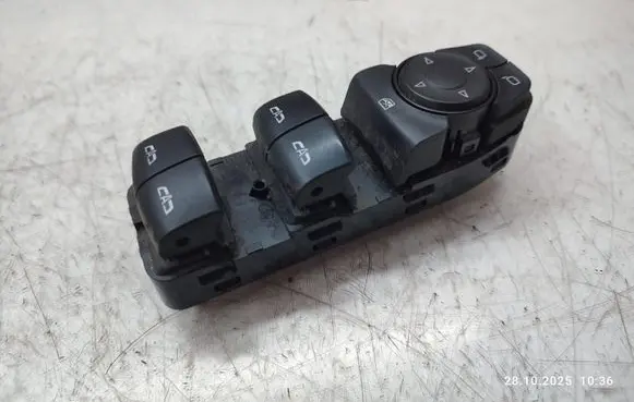 Opel Insignia B Electric window control switch 84211877