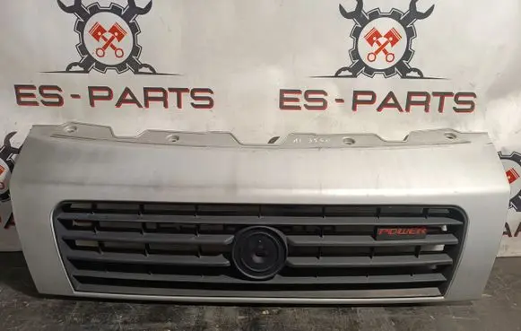 Buick Regal Front bumper upper radiator grill 1308067070
