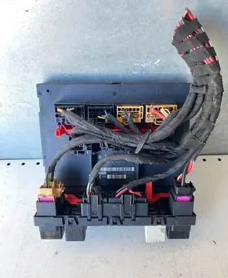 Volkswagen PASSAT B7 Comfort/convenience module 3C0937049D H37S1002