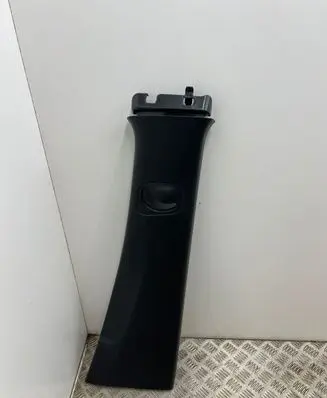 (B) pillar trim (bottom)
